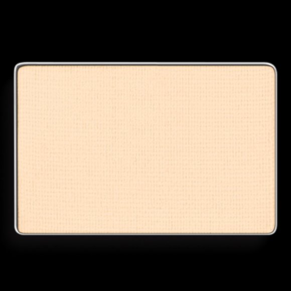 Mary Kay "Sweet Cream" Mineral Eye Colour NEW- BOGO 50% - Picture 3 of 4